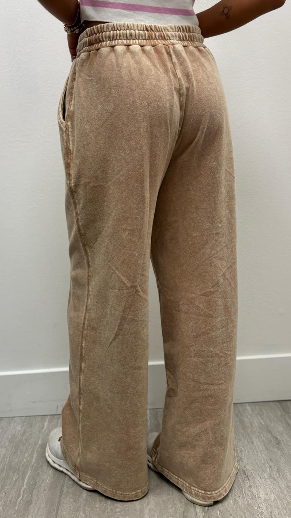 Wide Leg Drawstring Washed Sweatpants in 2 Colors