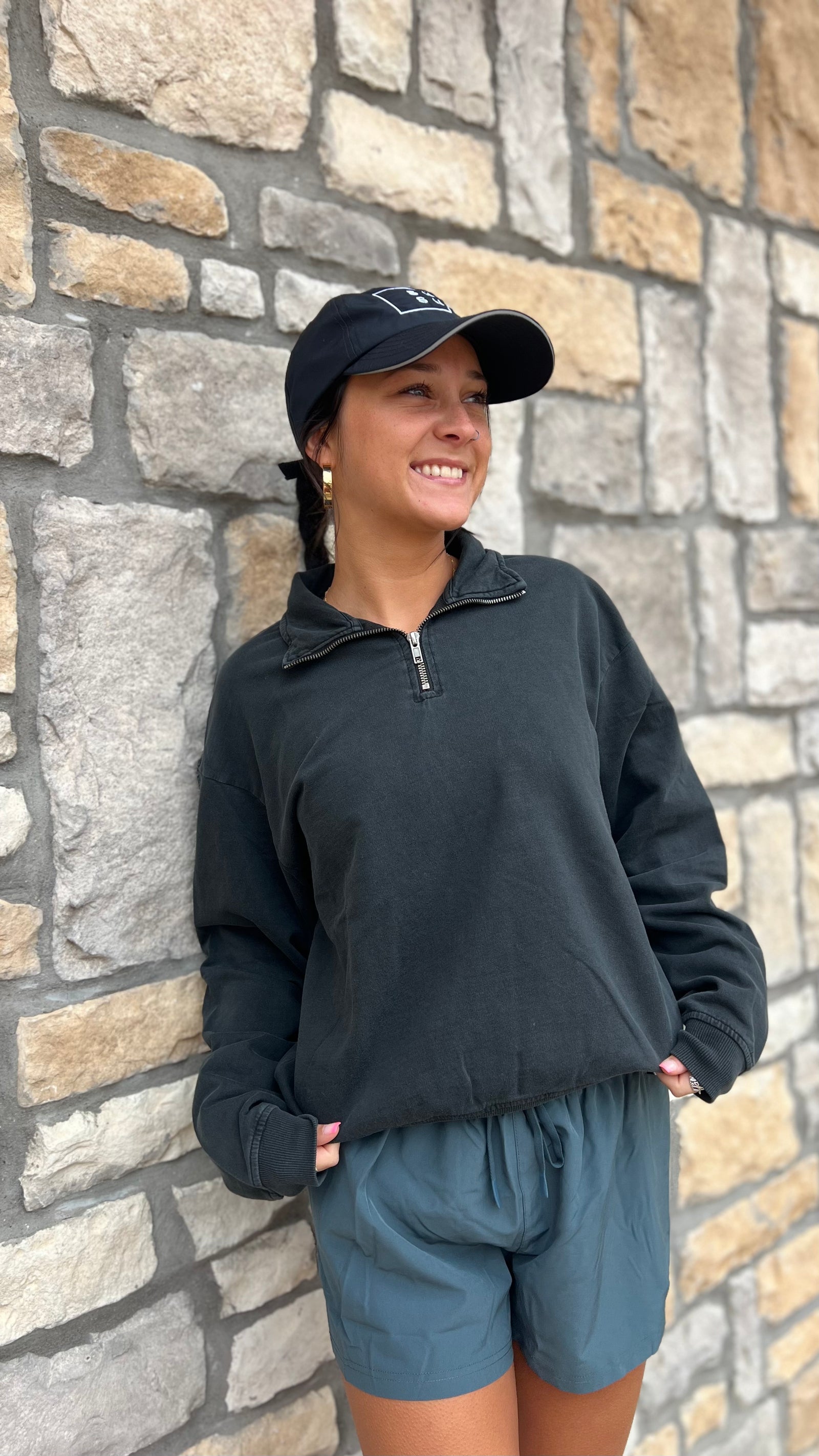 Half Zip Long Sleeve Sweatshirt in 2 Colors