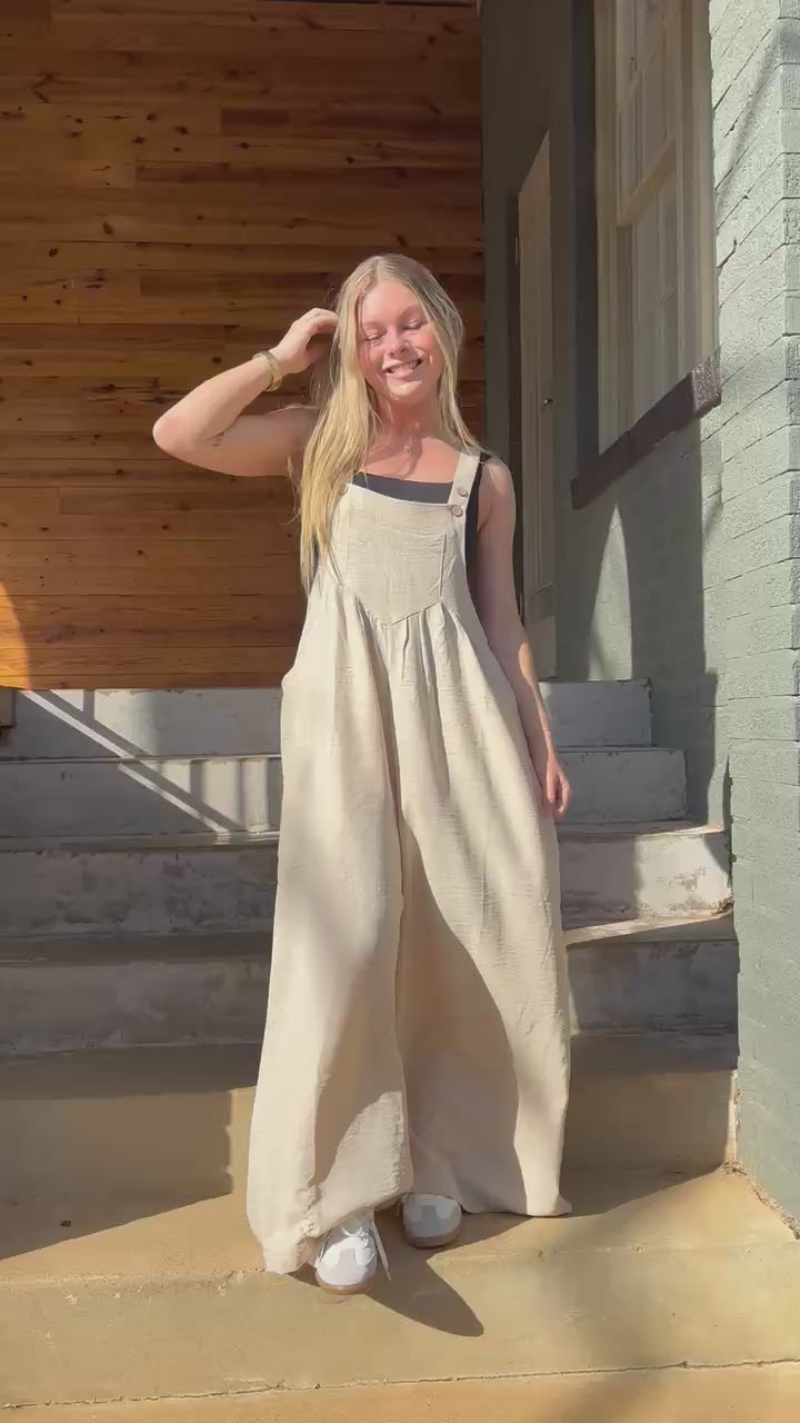 Buttoned And Pleated Wide Leg Jumpsuit