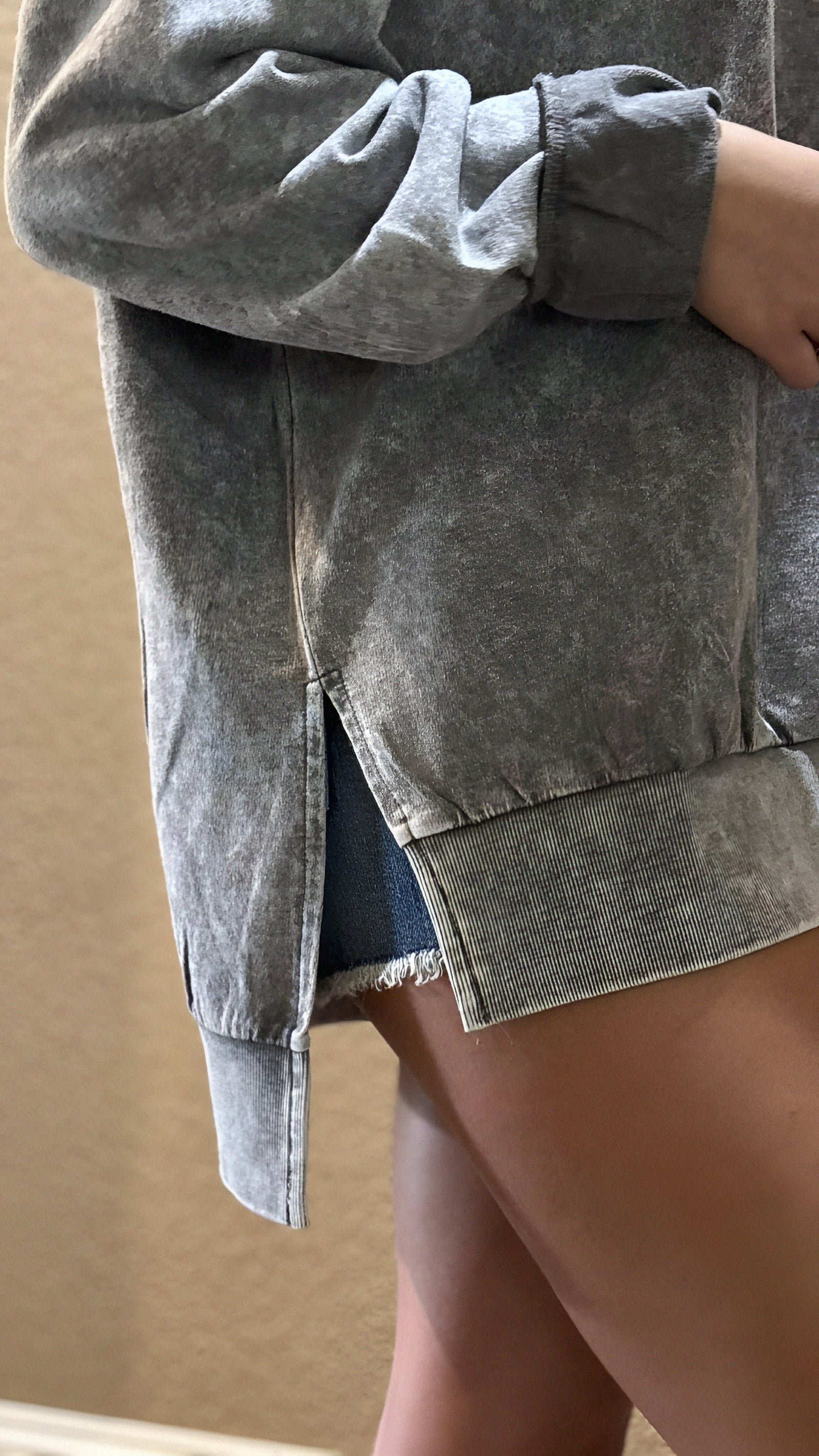 Long Sleeve Side Split Knit Top