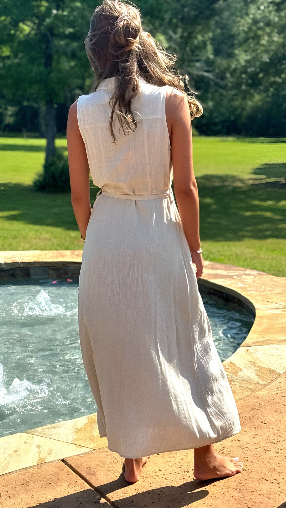 Sleeveless Colored Button Down Midi Dress in 2 Colors