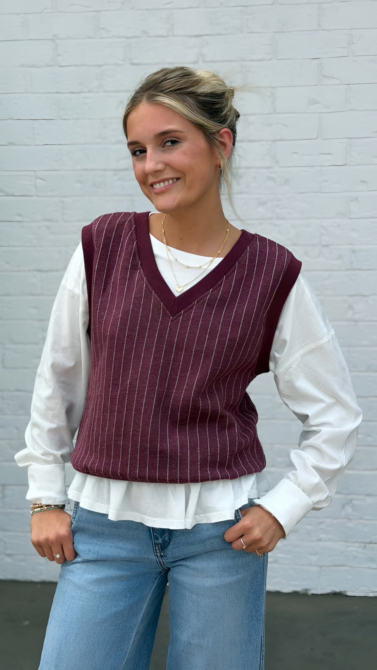 Chic Pinstripe V-Neck Sleeveless Knit Top in 2 Colors