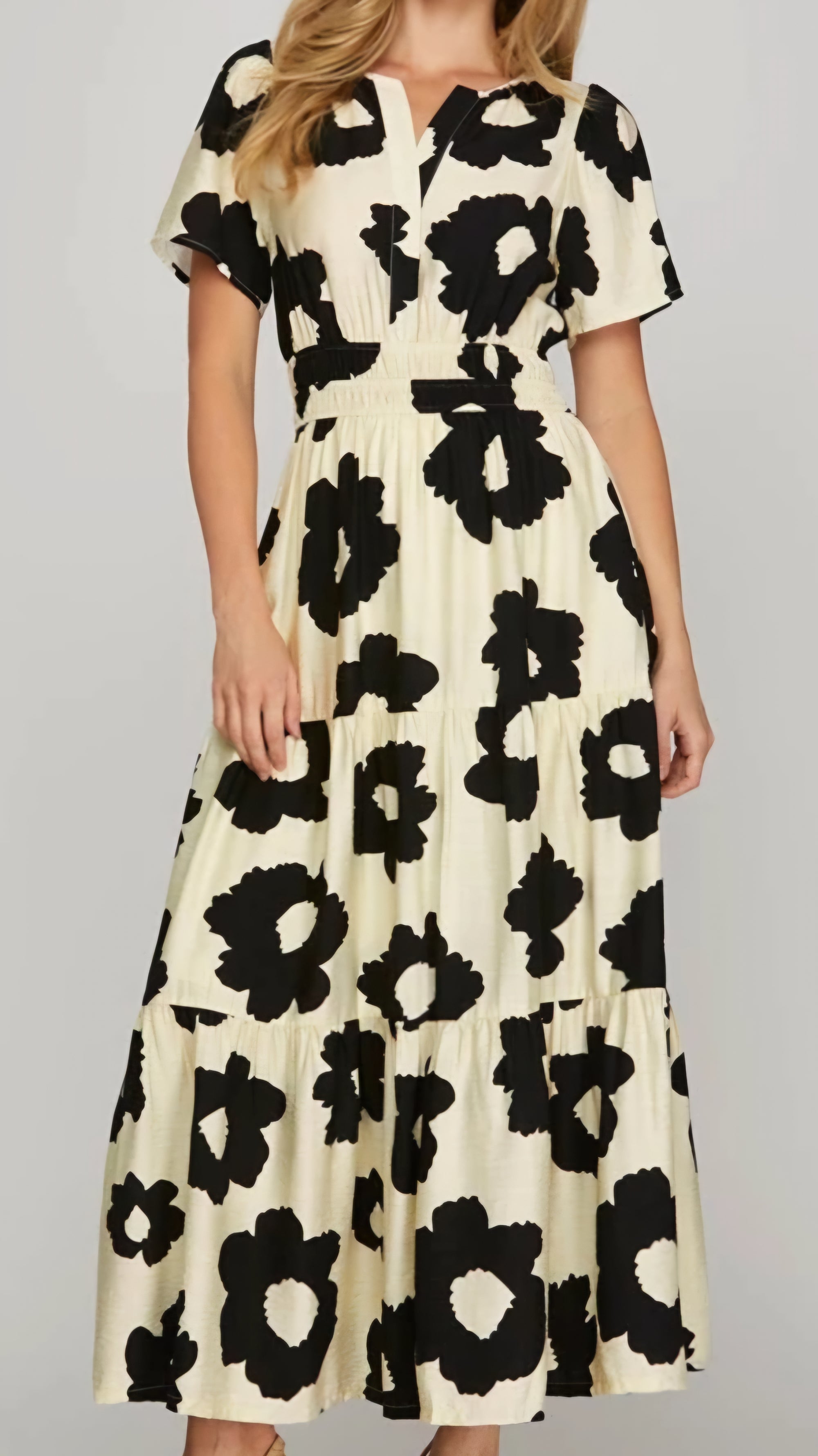 Short Sleeve Floral Tiered Maxi Dress in 3 Colors