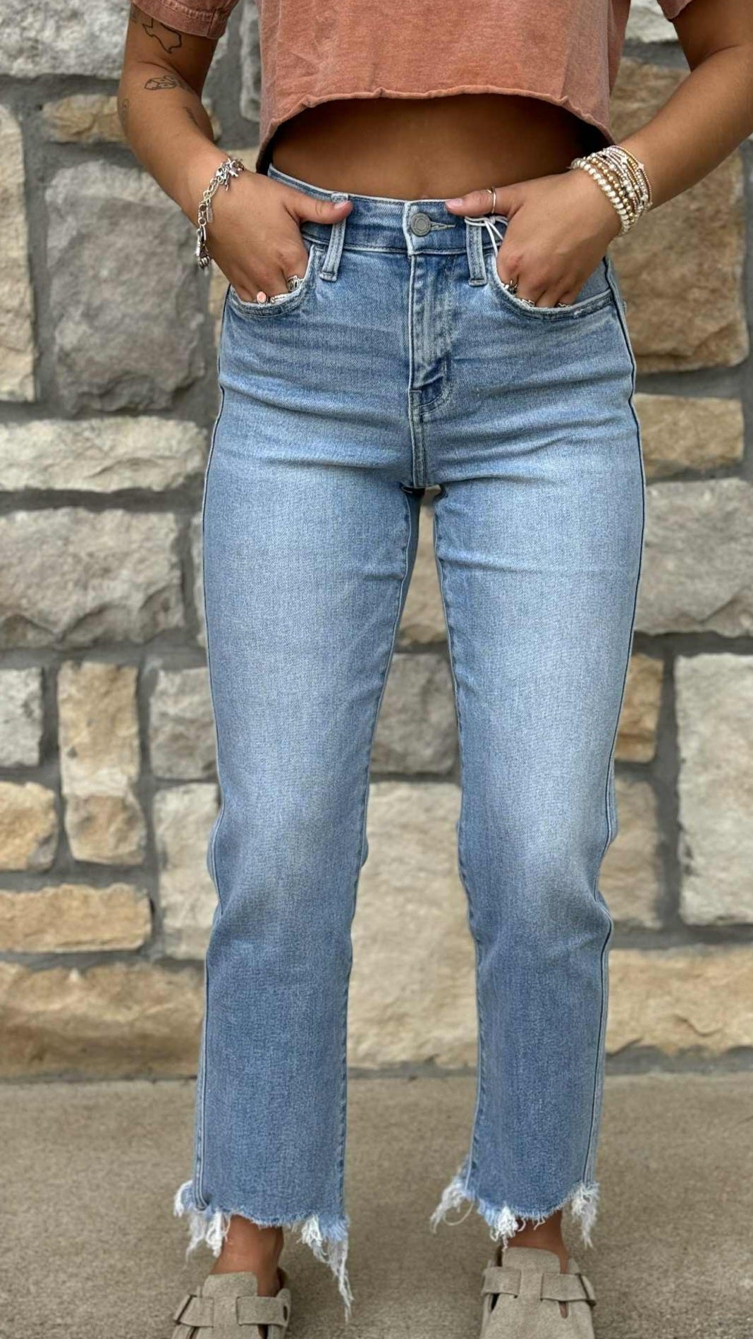Vervet Victoria High Rise Regular Straight Jean T6478